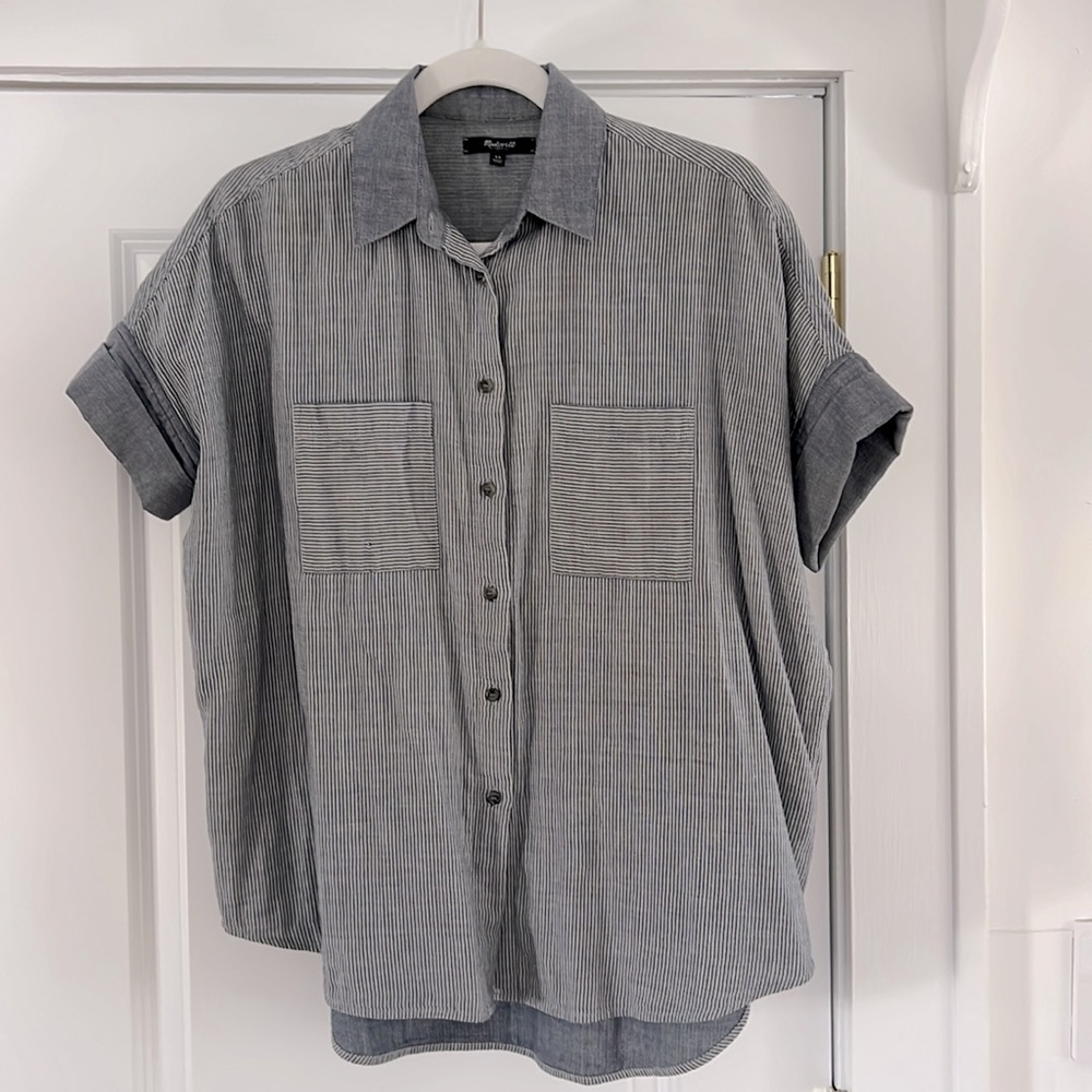 Madewell Size XS Blue/White Stripe Short Sleeve Button Down
